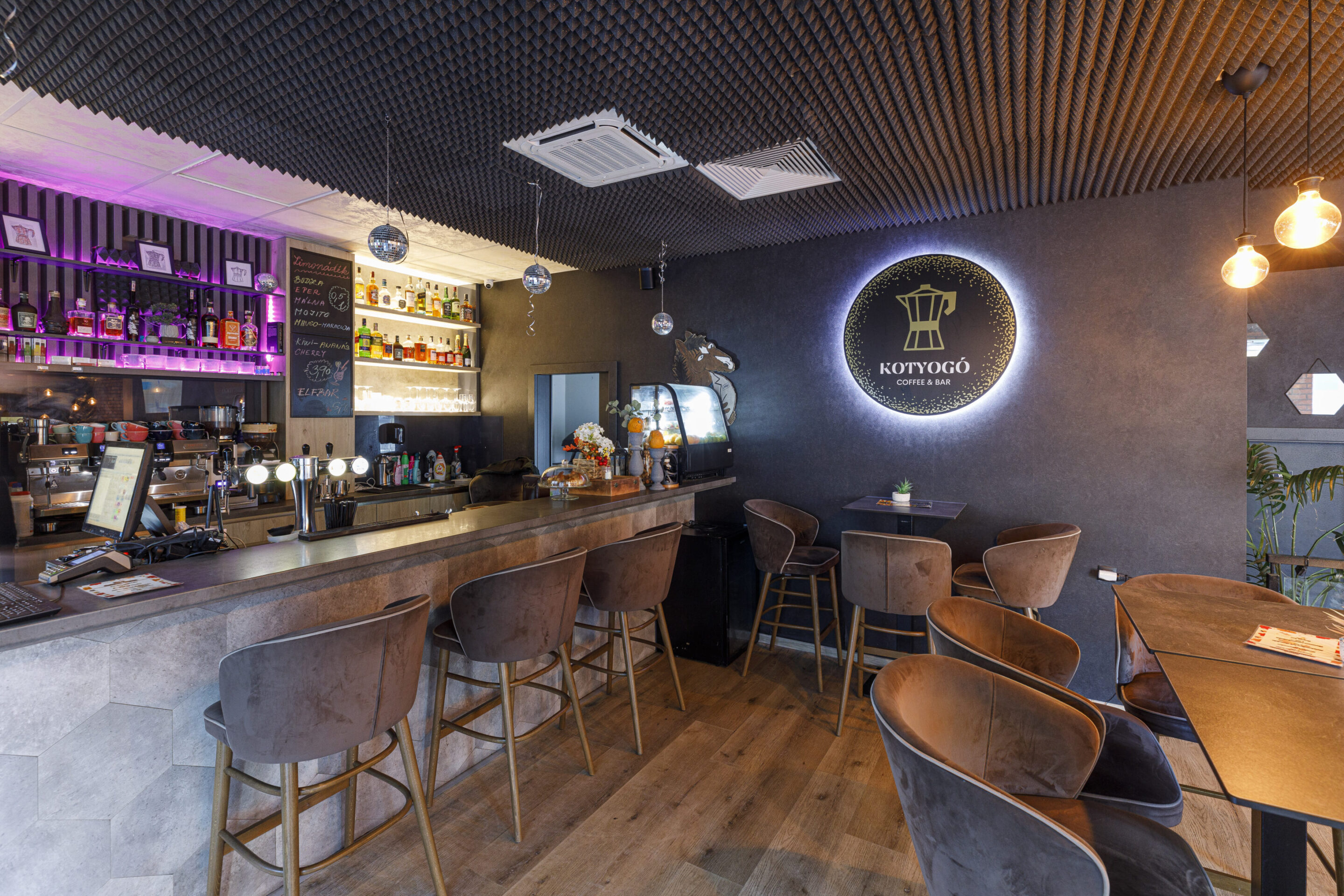 Kotyogó Coffee & Bar