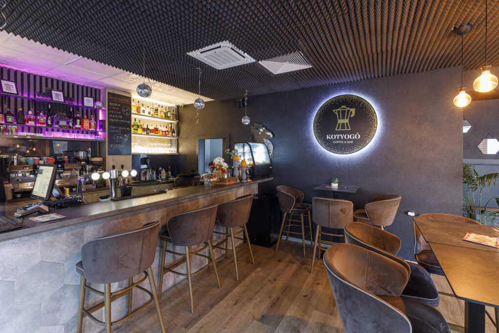 Kotyogó Coffee & Bar